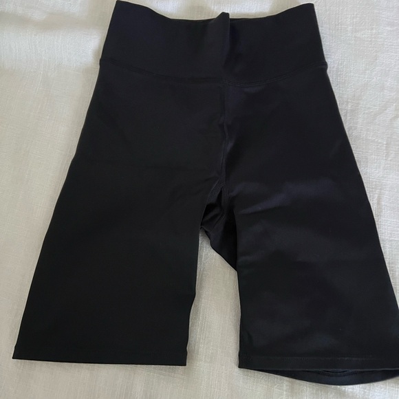 Madewell Pants - MWL Madewell Activewear Black High-Waisted Biker Shorts XXS